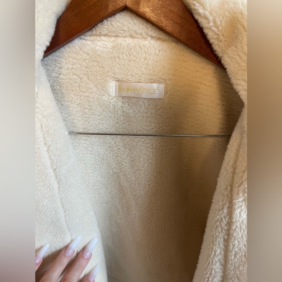 Cropped Multi Fabric Jacket - Picture 5 of 5